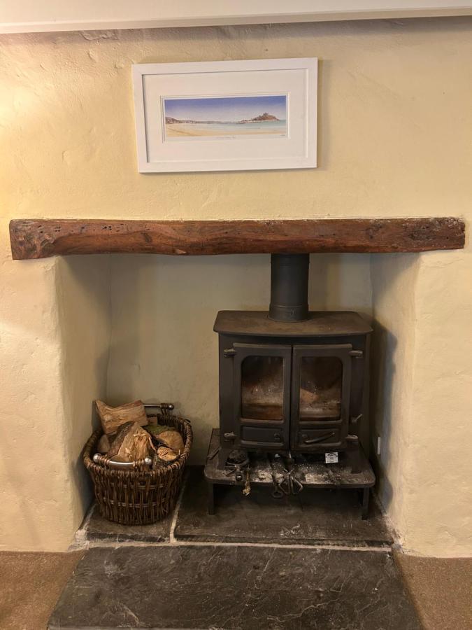 Meadowside Cottage, Characterful Grade 2 Listed Cottage Near To Wadebridge And Padstow Exterior photo