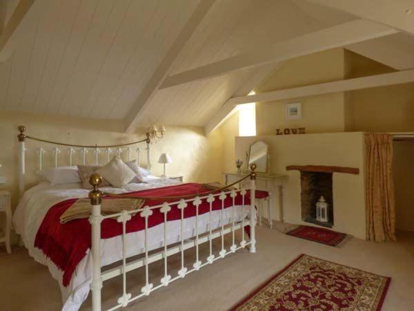 Meadowside Cottage, Characterful Grade 2 Listed Cottage Near To Wadebridge And Padstow Exterior photo